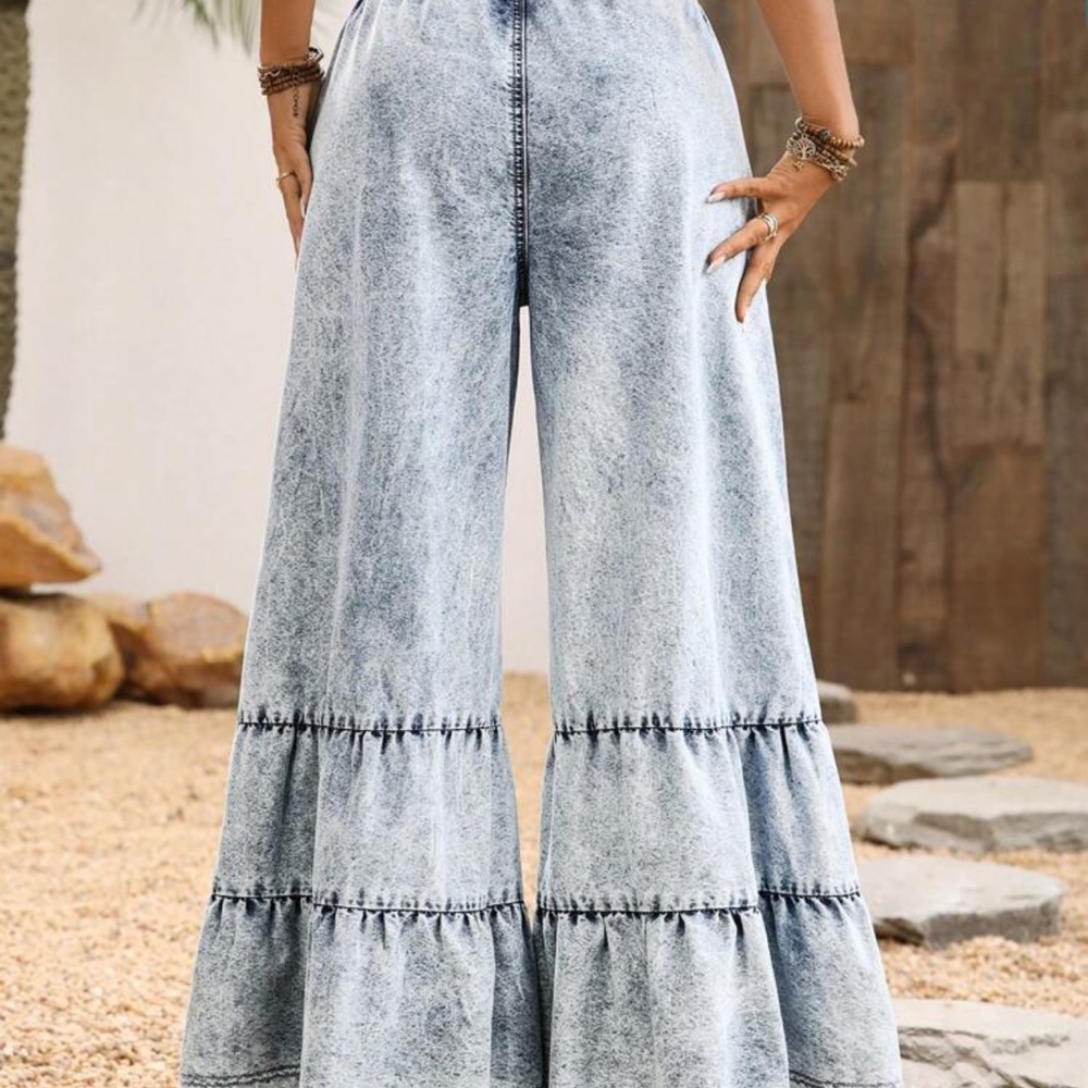 Stylish Blue Women's Jeans - Picture 2 of 6